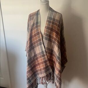 Universal Thread Plaid Knit Poncho in Brown and Cream